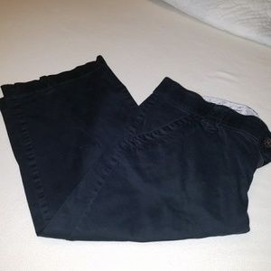 Black Lee Capris